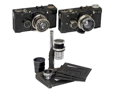 2 x Contax I und Zubehör, 1934-46Zeiss Ikon, Dresden. 1) Contax I, 3. Version, Nr. AU49341, am Verschlußaufzug fehlt ein Teil
