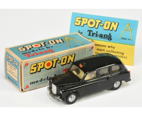 Triang Spot On 155 Austin FX4 "Taxi" - Black body, cream interior and steering wheel, silver rim and cast spun hubs - Good Pl