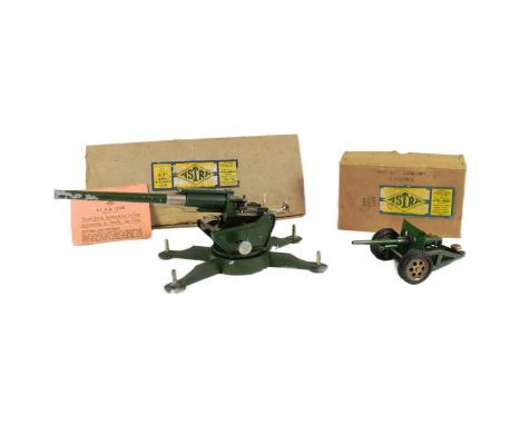 Diecast - x2 Astra Pharos diecast Military interest models comprising 3.7" Anti Aircraft Gun and Anti Tank Gun. Both models w
