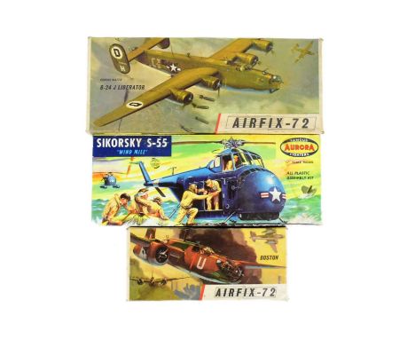 Model Kits - x3 vintage plastic model kits of aviation interest comprising; Airfix 1/72 scale Consolidated B-24 J Liberator a