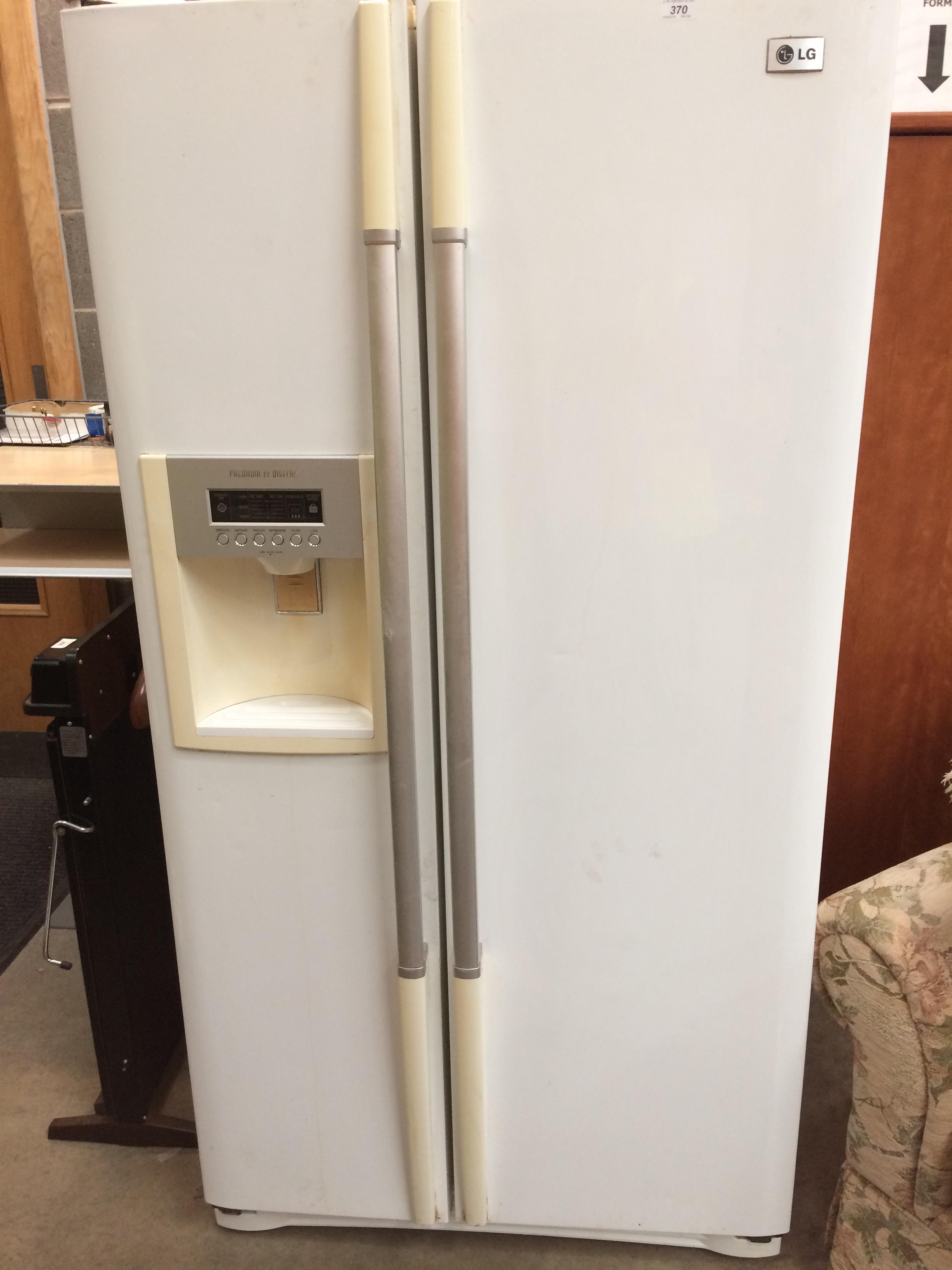 LG Premium EZ digital double door American fridge freezer