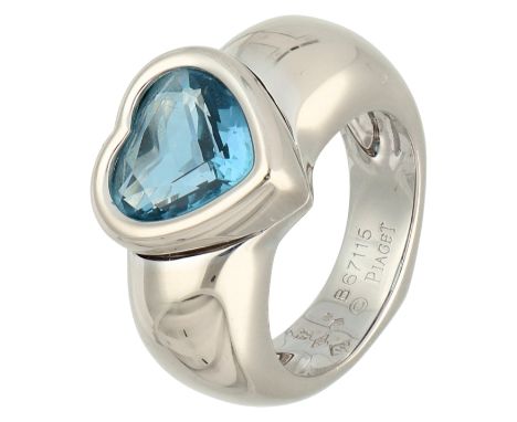 Piaget 18K white gold 'Heart' ring set with approx. 2.58 ct topaz. Set with a heart-shaped faceted blue topaz of approx. 2.58