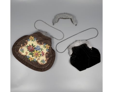 3-piece lot of silver frame purses. A lot consisting of two silver frame purses with a fabric pouch. All equipped with engrav