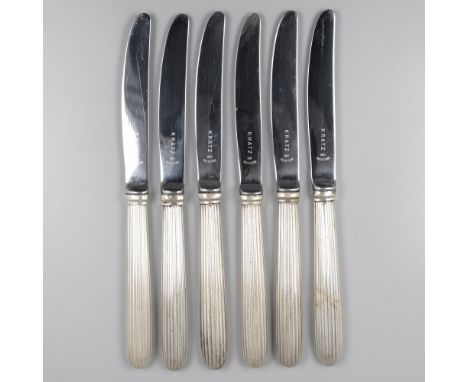 Silver fruit knives (6), Johan Philip Dell, Amsterdam ca. 1800. A beautiful set of six fruit knives with ribbed decorated han
