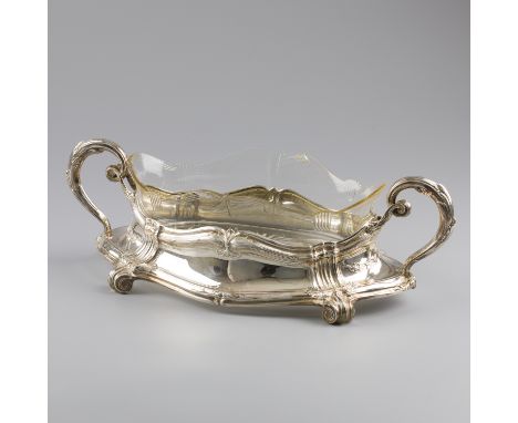 Jardiniere / showpiece silver. Showpiece made with repoussé flower garlands, reeded bands held together by bows and leaf bran