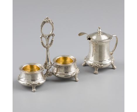 3-piece condiment set silver. Beautiful set consisting of a mustard pot with spoon and a double salt cellar with handle. The 