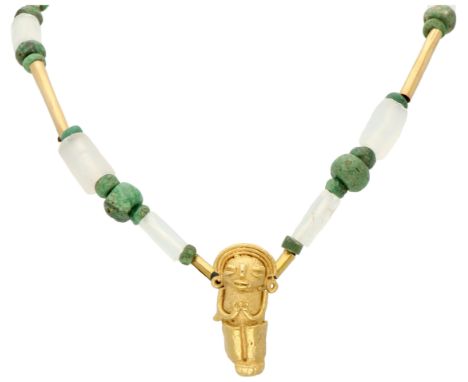 Colombian necklace of jadeite and rock crystal with 18K yellow gold amulet. Necklace of cylindrical cut jadeite and rock crys
