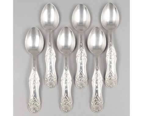 6-piece set of mocha spoons silver. With engraved decorations in Biedermeier style. The Netherlands, 1970, hallmarks: lion, M
