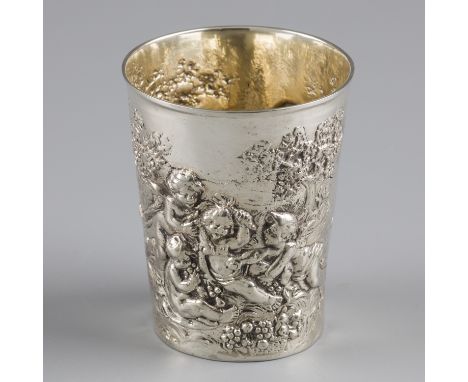 Drinking cup / spoon vase silver. Model with relief decorations of playing putti. Germany, mid 20th century, hallmarks: moon,