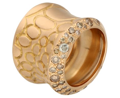 Pomellato 18K rose gold 'Cocco' ring with asymmetrical motif and set with approx. 0.60 ct. diamond. Set with 30 brilliant cut