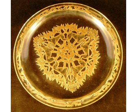 A 20th Century Lalique 'Chasse Chiens' glass plate, sepia stained and moulded to the centre with hunting dogs amidst foliage,