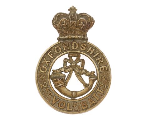 2nd VB Oxfordshire Light Infantry Victorian glengarry badge c. 1887-96.  Good scarce die-stamped white metal crowned circlet 