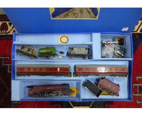 Vintage Hornby Dublo train set with Duke of Atholl engine, etc (a lot)