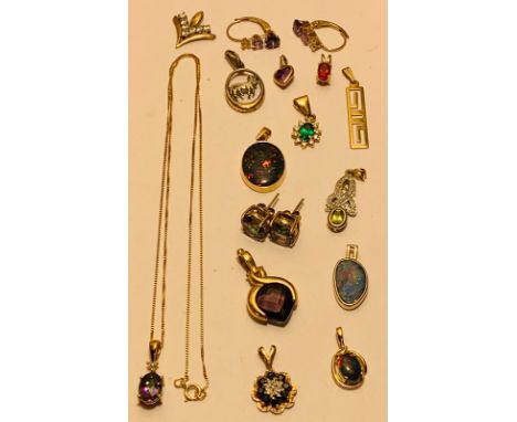 9ct GOLD PENDANT SET WITH MYSTIC OPAL APPROX 1.5ct AND THREE BRILLIANTS, WEIGHT APPROX 0.96g; 9ct GOLD CHAIN, APPROX LENGTH 2