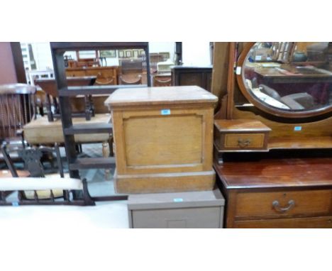 A Victorian oak commode with ceramic liner