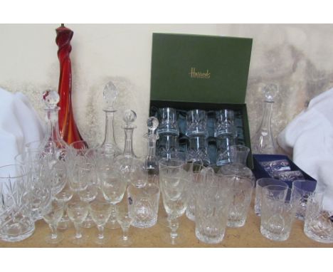 A boxed set of six Harrods hand cut lead crystal whisky glasses together with Edinburgh crystal whisky glasses, other glasses