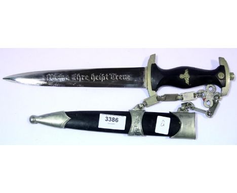 German WWII type SS dagger with inscribed blade and scabbard, blade L: 21 cm. P&amp;P Group 2 (£18+VAT for the first lot and 