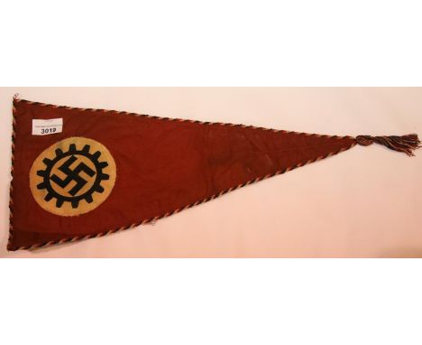 German WWII type Teno pennant, L: 45 cm. P&amp;P Group 1 (£14+VAT for the first lot and £1+VAT for subsequent lots) 