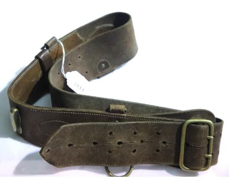 Brown leather Sam Browne for British Army belt. P&amp;P Group 1 (£14+VAT for the first lot and £1+VAT for subsequent lots) 