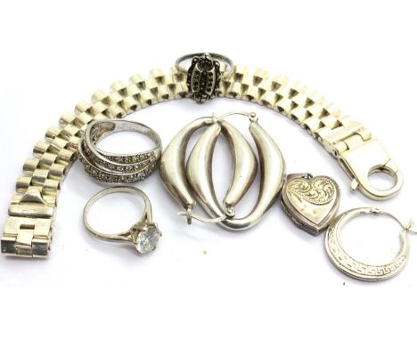 Mixed silver jewellery, combined 59g. P&amp;P Group 1 (£14+VAT for the first lot and £1+VAT for subsequent lots) 