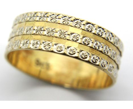 9ct gold ring, size K/L, 1.7g. P&amp;P Group 1 (£14+VAT for the first lot and £1+VAT for subsequent lots) 