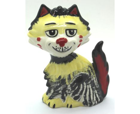 Lorna Bailey cat Shaggy, H: 14 cm. P&P Group 1 (£14+VAT for the first lot and £1+VAT for subsequent lots)Condition Report: No