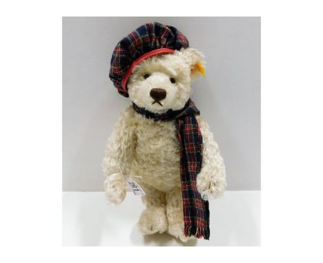 A Steiff growler teddy bear 13in tall