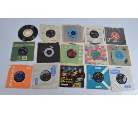 A quantity of assorted vinyl, including LPs and singles, artists include Roy Orbison, Bob Dylan, Cliff Richard, Mike Oldfield