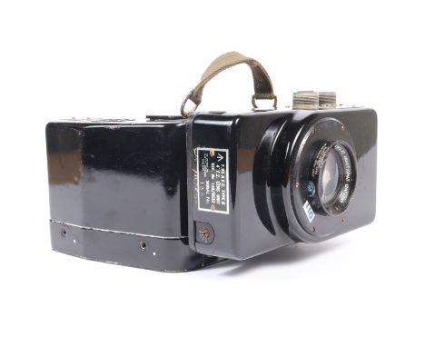 A Viten F.95 Aircraft Camera, with Mk.4 body, marked with broad arrow, ref 14A/5899, serial no 955, with F.95 A,E.C  Type B 4