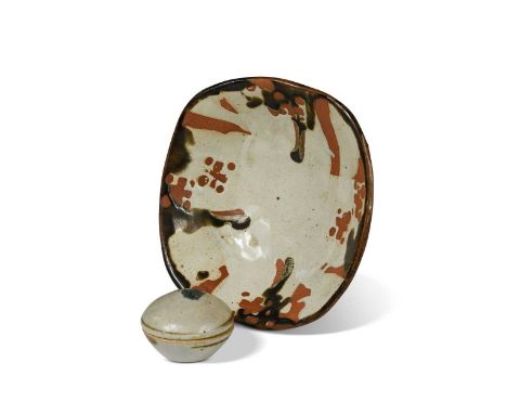 § John Maltby (1936-2020), a small stoneware dish, of rounded square form, the exterior glazed in tenmoku breaking to kaki, t