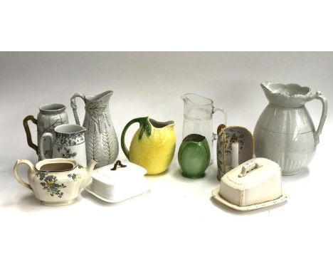 A mixed lot of ceramics to include 19th century jug with fern leaf detail; Italian lemon jug; majolica candlestick holder; bu