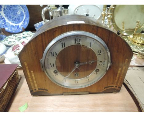 A mantle clock