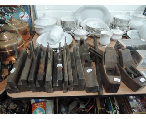 A selection of woodworkers and cabinet makers planes and tools including beech jack plane