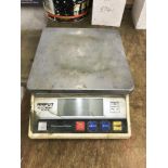 Amput APTP457A Digital Weighing Scale