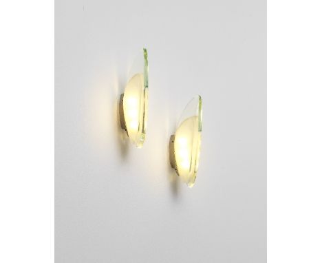 Max IngrandPair of wall lights, model no. 1552, circa 1956Glass, nickel-plated brass.Each: 36.8 x 9.5 x 24.2 cmManufactured b