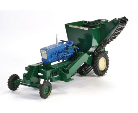 Britains Farm 1/32 vintage Code 3 and Scratch Built Issue comprising Standen Solobeet Cyclone self-propelled sugar beet harve