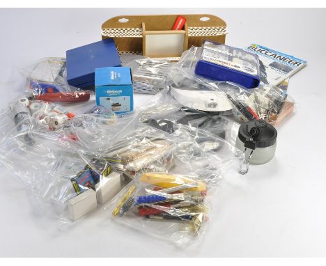 Model Making  / Airbrushing kit comprising the following: 2 x Airbrush Cleaning Pots (as new). Premier Hobbies Sander Kit (un