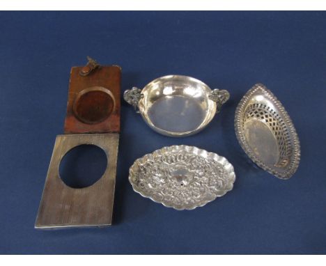 Mixed collection of silver and white metal to include a Victorian silver pin dish embossed with cherubs, a further silver bon