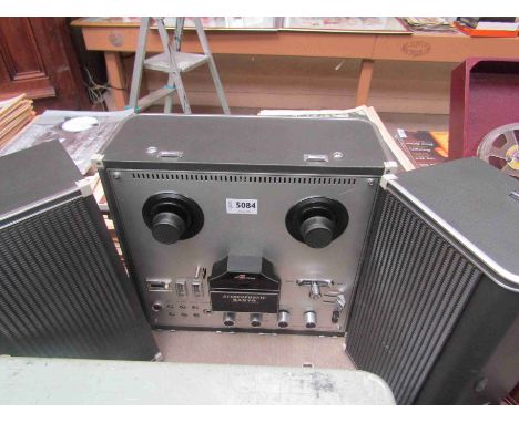 A Sanyo MR-929 reel to reel tape recorder