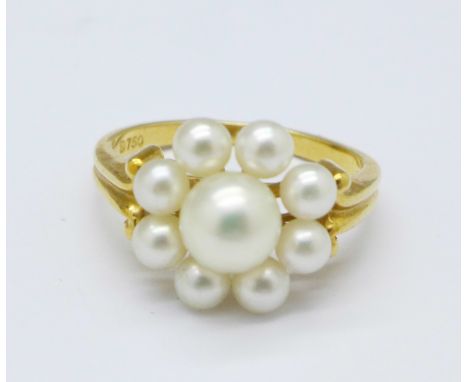 An 18ct gold and pearl ring, 4.7g, N