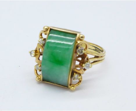 A 14ct gold, diamond and jade ring, 5.7g, Q