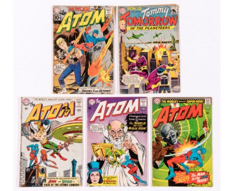 Showcase 35 (1961) First Atom [fr]. With Atom 7, 25, 19 [all 3 vg] and Showcase 46 (1963) presenting Tommy Tomorrow [gd] (5).