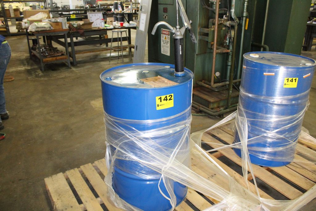 DRUM OF DOW UCON QUENCHANT A, 1422070000TXL306, WITH PROLUBE BARREL PUMP