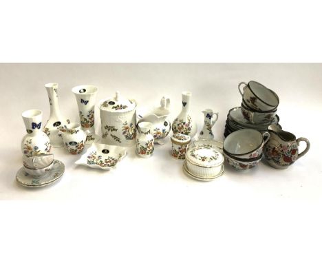A quantity of ceramics to include Aynsley 'Cottage Garden', Wedgwood 'Mirabelle' and a Japanese tea cups and saucers 