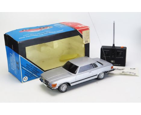 Ecstasy Remote Control Scale Model Super 450 SLC Mercedes Benz in silver - near/very near mint in good+ box with instruction 