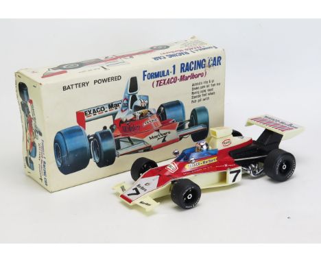 SON AI Toys (Taiwan) SA-150 Formula 1 Racing Car 'Texaco Marlboro' Battery Powered Toy Car, 31.5cm - excellent+ in very good 