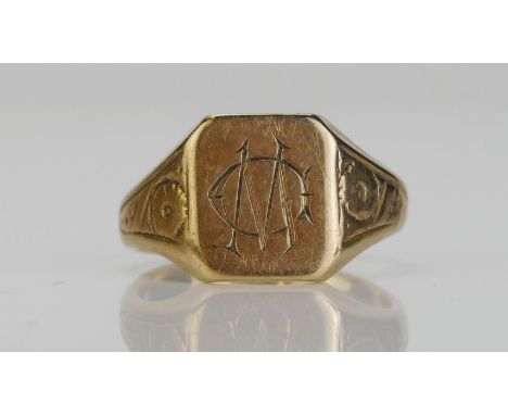 A 9ct Gold Signet Ring, size T.75, hallmarked, 6.75g