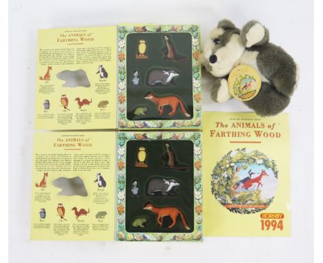 Hornby The Animals of Farthing Wood T664 Vinyl Presentation Pack x2 - mint unused in boxes with leaflet catalogue and badger 