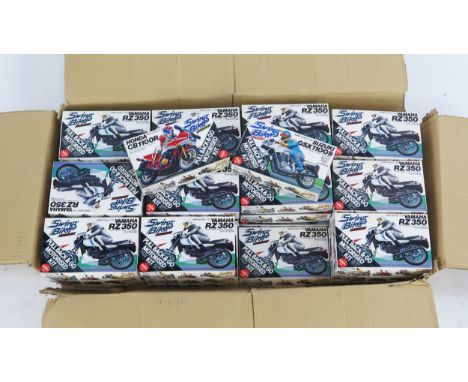 Chiba &amp; Tsugawa Hornby Swing Bikes 1/30 Scale Model Pull Back &amp; Go Motorised Kits of Yamaha RZ350, Honda CB1100R and 