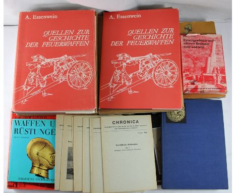 Bücher Sammlung Waffen Rüstüngen Geschütze etc. ca. 17 St., darunter Essenwein Quellen zur Geschichte der Feuerwaffen 2 Bände